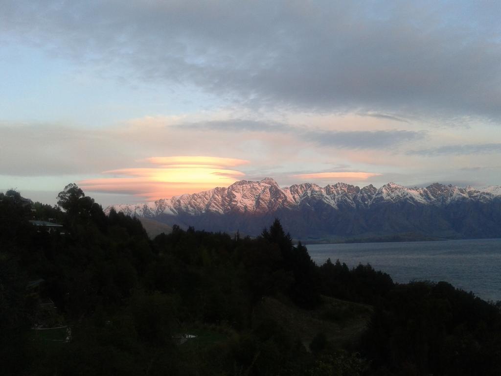 Hidden Lodge Queenstown Exteriör bild